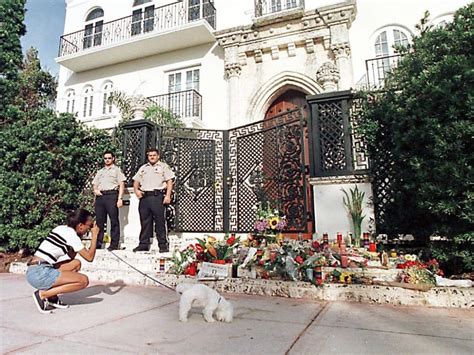 gianni versace murder scene|where did versace die.